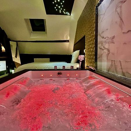L'Intemporel Suite Spa Champagne-sur-Oise Exterior foto